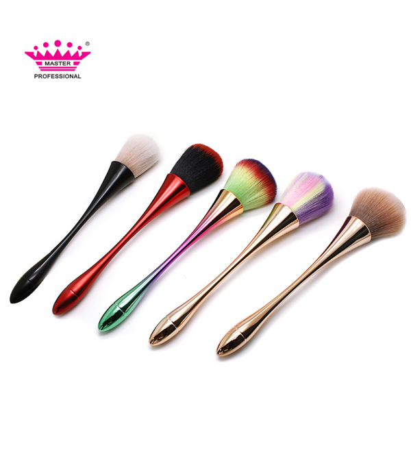 Кисть сметка косметическая